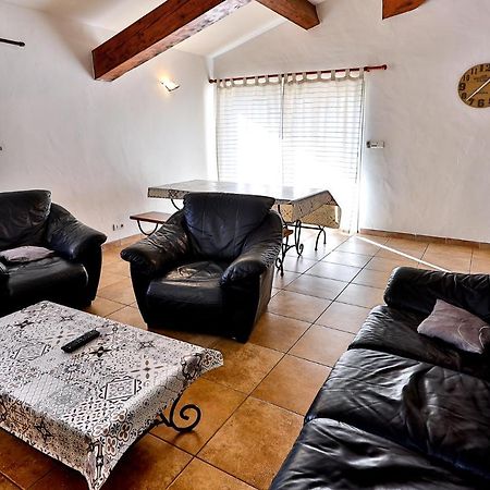Les Gites Du Mas Canillac Châteaurenard Esterno foto