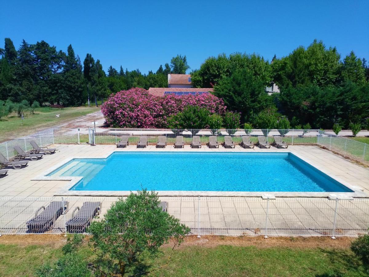 Les Gites Du Mas Canillac Châteaurenard Esterno foto