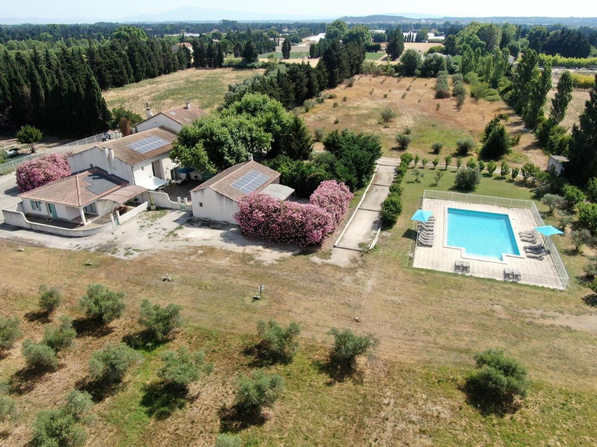 Les Gites Du Mas Canillac Châteaurenard Esterno foto