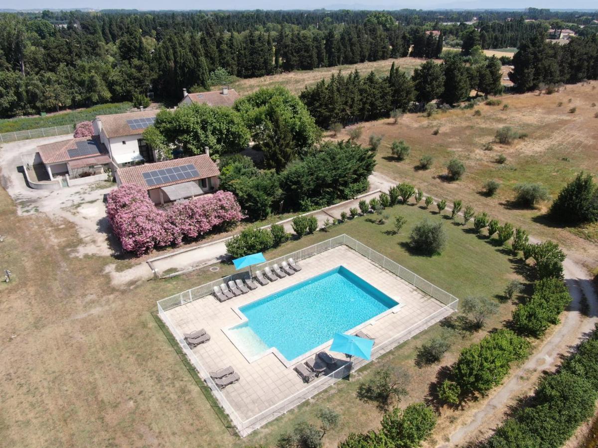 Les Gites Du Mas Canillac Châteaurenard Esterno foto